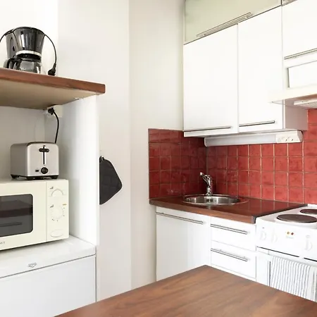 --2ndhomes Cozy Center With Park View-- *